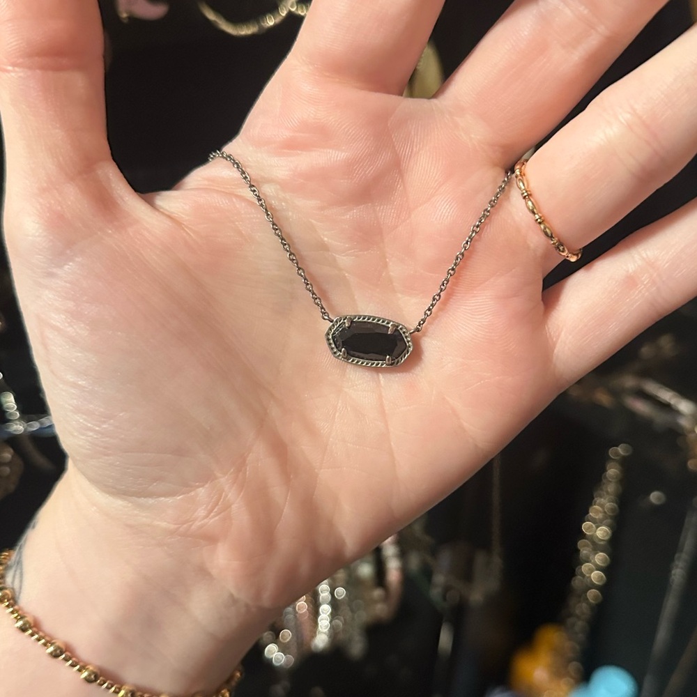 Kendra Scott Elegant Silver Pendant Necklace